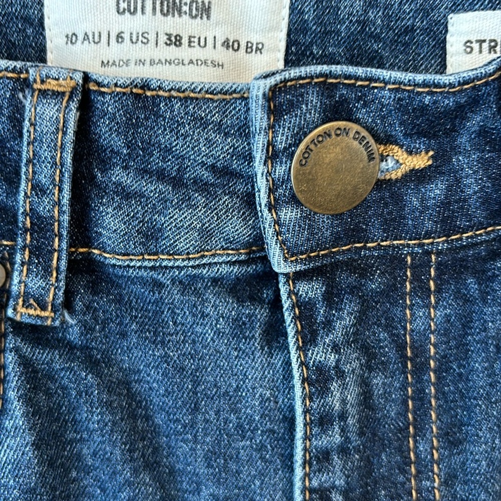WORN ONCE Cotton On Stretch Straight Leg Jeans - Picture 7 of 11